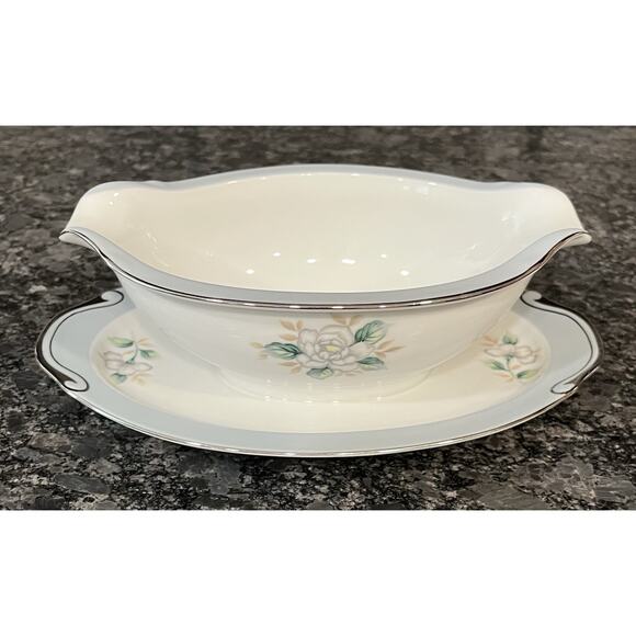 Sheraton Gravy Boat w/Attached Underplate Harmony House Fine China Sears #3250 - Picture 1 of 5